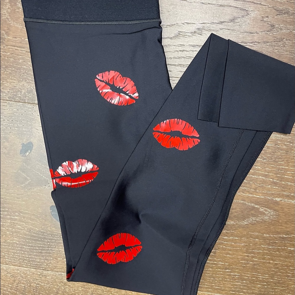 Ultracor lips leggings